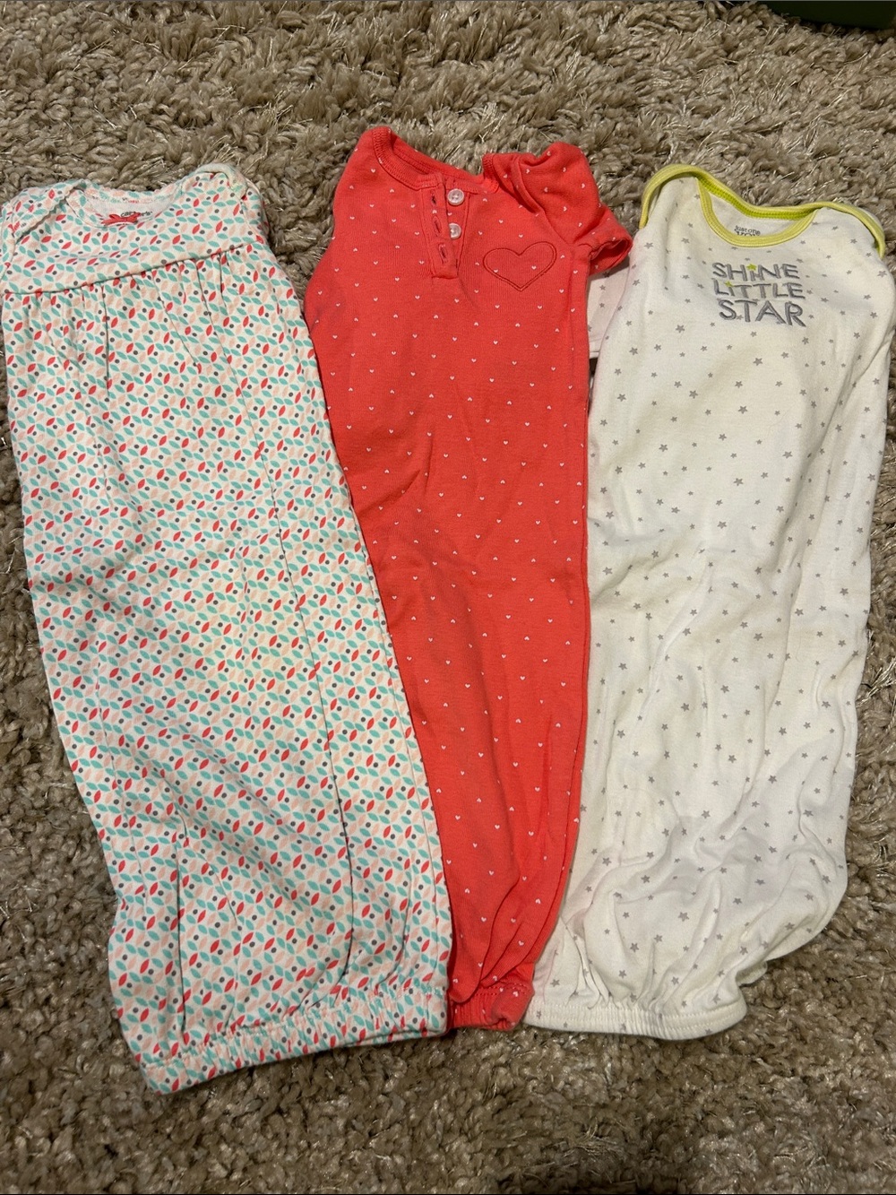 3 pack newborn gowns